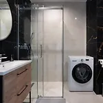 1612 Modern Tower *